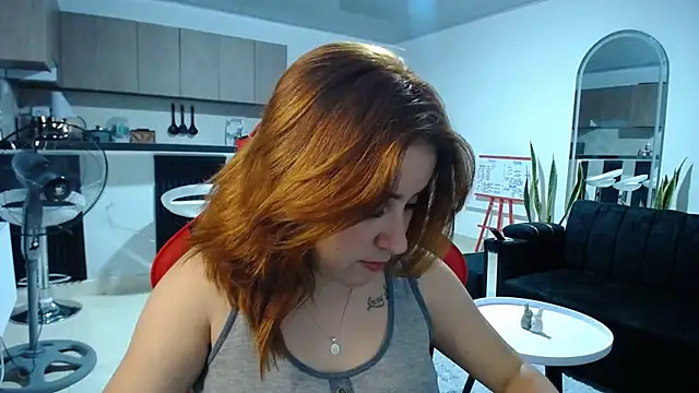 Snapshot of sweet_bella_29 chatting on 30, 6, 2026 sweet bella 29 online show from 30, 6, 2026