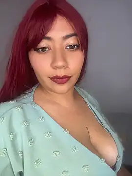 Snapshot of Erikaafox chatting on 3, 8, 2026 Erikaafox online show from 3, 8, 2026