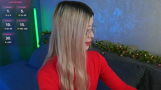 LindaThackerr online show from 29, 6, 2026
