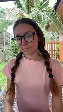 Mini girl do it better online show from 18, 5, 2026