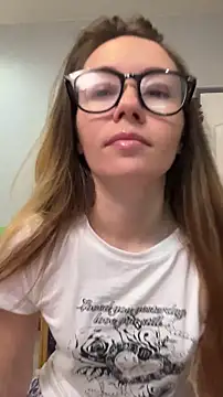 Mini girl do it better online show from 25, 5, 2026