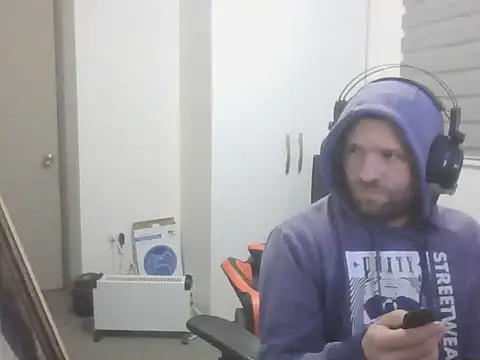 Snapshot of Giingz22 chatting on 20, 6, 2026 Giingz22 online show from 20, 6, 2026
