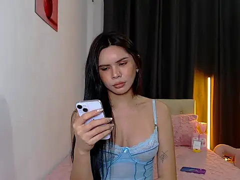 Alexandra Kenn online show from 10, 6, 2026