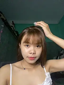 Snapshot of Cry_sexy chatting on 3, 8, 2026 Cry sexy online show from 3, 8, 2026