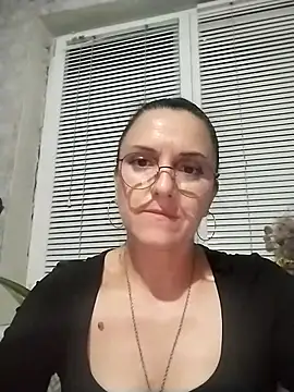 MillaMia45 online show from 14, 5, 2026