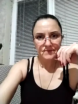 MillaMia45 online show from 12, 5, 2026