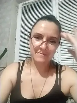 MillaMia45 online show from 15, 5, 2026