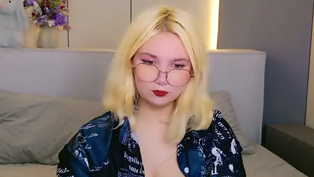 Cassey Well online show from 25, 5, 2026