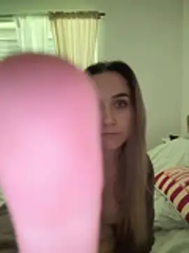 LillyStarr online show from 28, 5, 2026