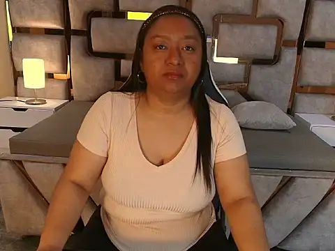 Rachell Carter online show from 17, 5, 2026