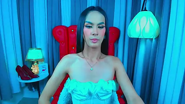 Snapshot of Estella_Hilton chatting on 1, 6, 2026 Estella Hilton online show from 1, 6, 2026