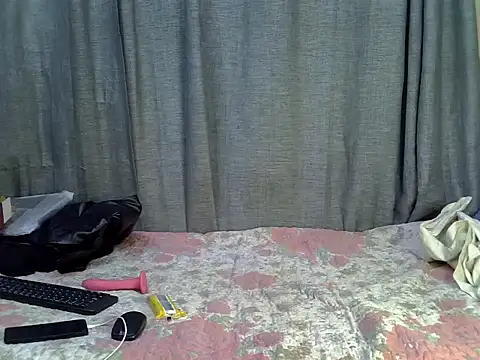 Snapshot of SexGee2020 chatting on 1, 8, 2026 SexGee2020 online show from 1, 8, 2026