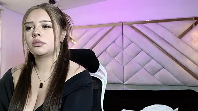 luxurycouple vg online show from 5, 5, 2026
