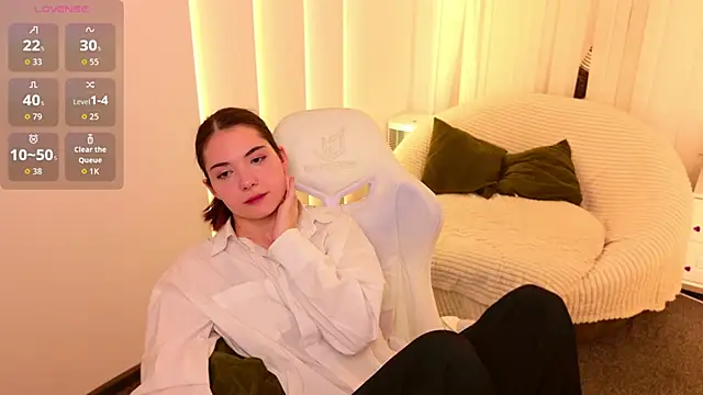 Snapshot of Sindell_cryell chatting on 6, 6, 2026 Sindell cryell online show from 6, 6, 2026