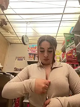 IvySanchez Pinkk online show from 2, 6, 2026