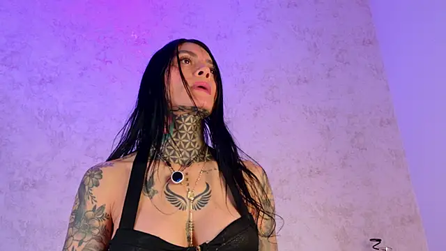 Mia hill1 online show from 17, 5, 2026