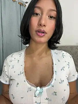 yazmin rouse  online show from 9, 7, 2026