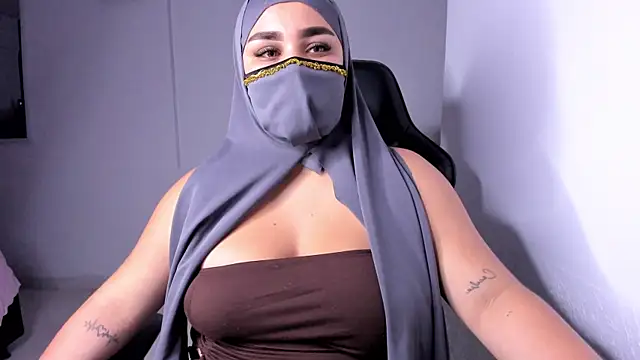 Snapshot of Salma_farouk chatting on 21, 6, 2026 Salma farouk online show from 21, 6, 2026