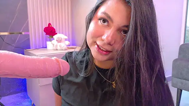 Snapshot of Eva-Apple chatting on 28, 7, 2026 Eva-Apple online show from 28, 7, 2026