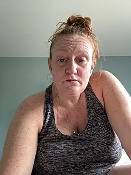 Kellilyn10 online show from 15, 6, 2026