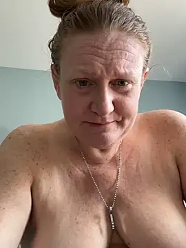 Kellilyn10 online show from 17, 5, 2026
