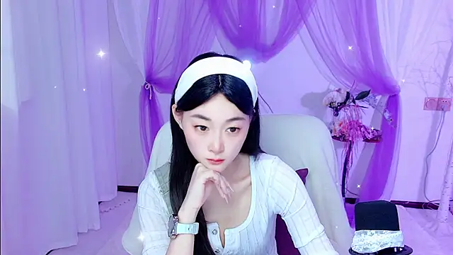 Snapshot of Tili_Lucky chatting on 8, 7, 2026 Tili Lucky online show from 8, 7, 2026