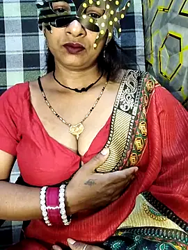Snapshot of Juli_80 chatting on 13, 5, 2026 Juli 80 online show from 13, 5, 2026