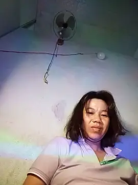 missthree online show from 10, 5, 2026