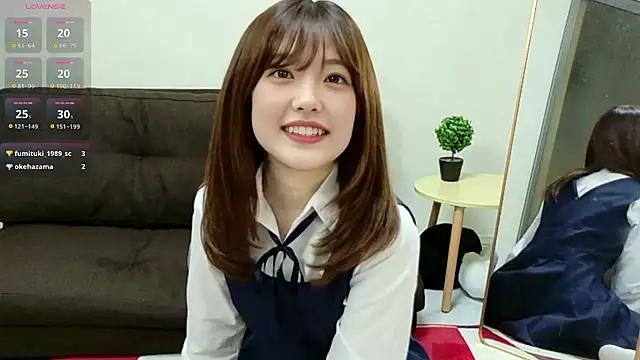 Tsukichan  online show from 7, 6, 2026