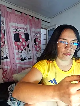 Snapshot of ZoeMorettii chatting on 17, 6, 2026 ZoeMorettii online show from 17, 6, 2026