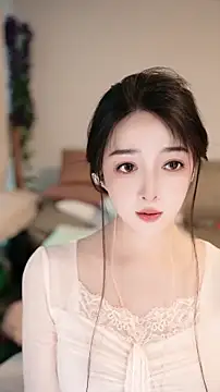 Snapshot of singer-wenwan chatting on 7, 6, 2026 singer-wenwan online show from 7, 6, 2026