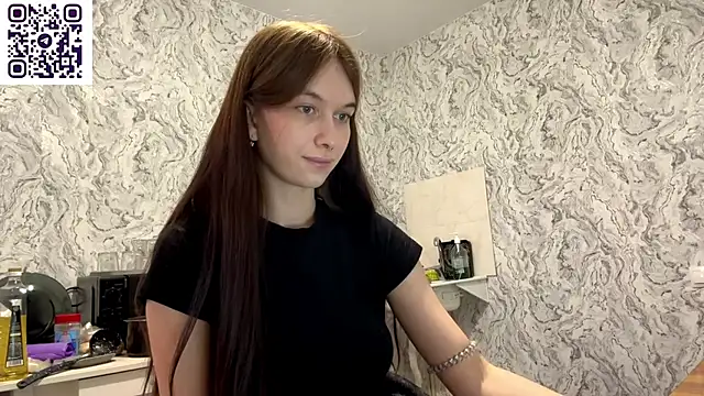 HinaDesire online show from 5, 6, 2026