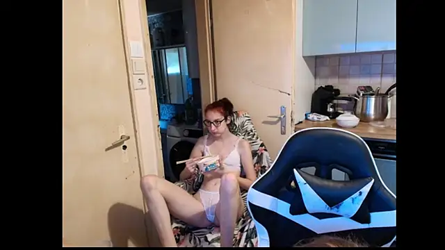 Sexycouple3518 online show from 27, 5, 2026