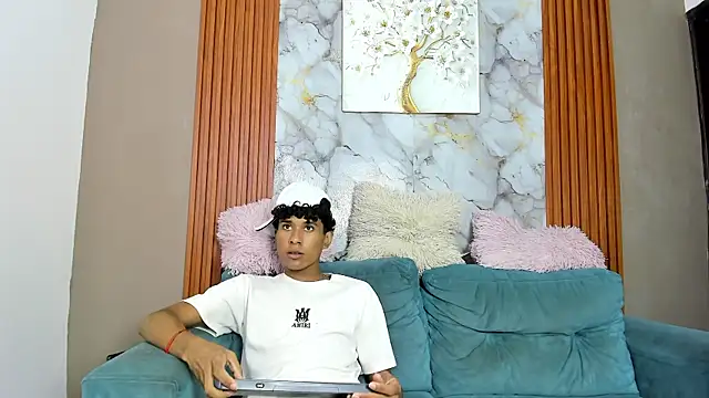 Snapshot of BOUL_GUYS chatting on 19, 5, 2026 BOUL GUYS online show from 19, 5, 2026