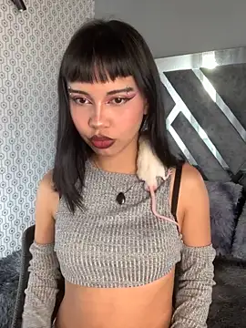 AntonellaCooper Pink online show from 11, 5, 2026
