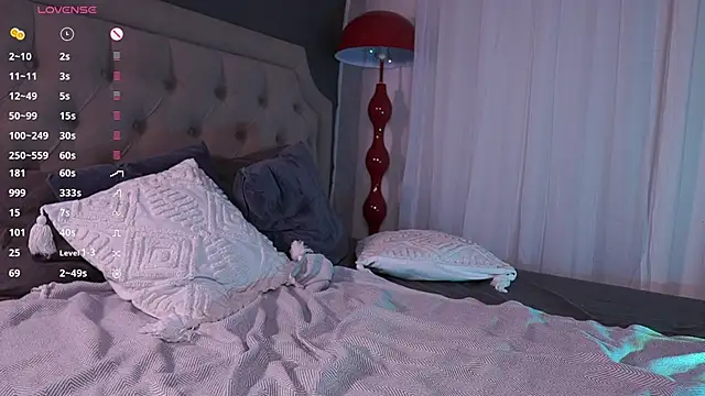 oopsie boobsie online show from 10, 6, 2026