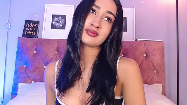 Snapshot of Nikirouse chatting on 19, 7, 2026 Nikirouse online show from 19, 7, 2026