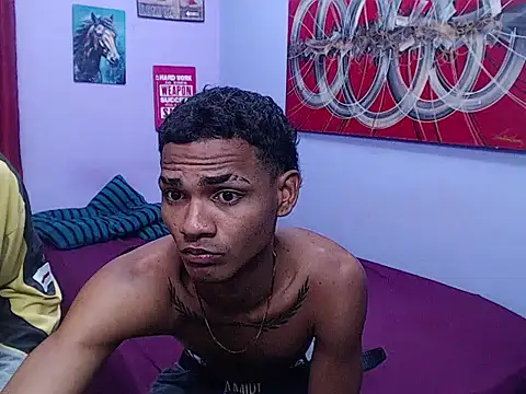 Snapshot of black_twinks chatting on 21, 5, 2026 black twinks online show from 21, 5, 2026