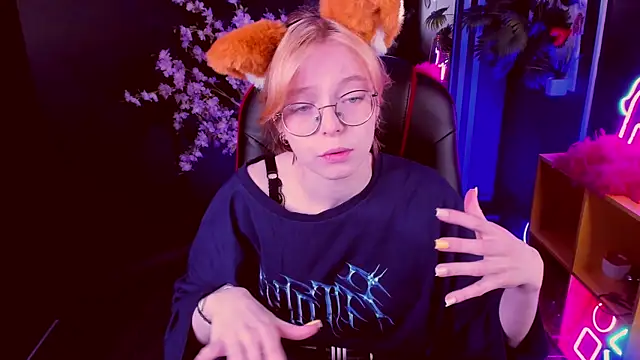 FoxxyyPolly online show from 11, 6, 2026