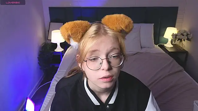 FoxxyyPolly online show from 5, 6, 2026