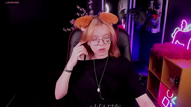 FoxxyyPolly online show from 14, 6, 2026