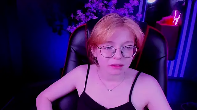 FoxxyyPolly online show from 19, 5, 2026