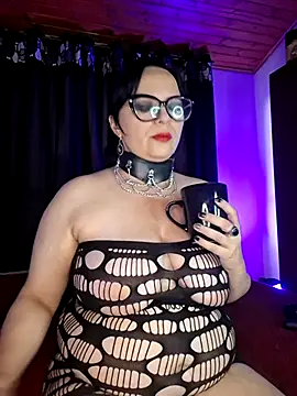 Snapshot of emmagreeyy12 chatting on 13, 6, 2026 emmagreeyy12 online show from 13, 6, 2026