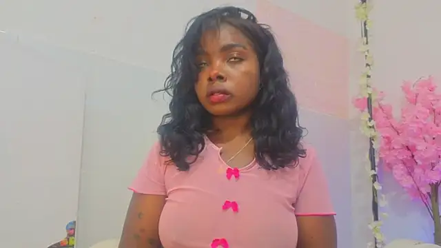 Snapshot of kilyetvera chatting on 7, 8, 2026 kilyetvera online show from 7, 8, 2026