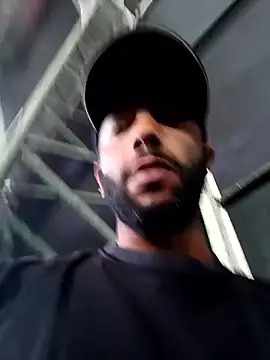 Snapshot of Camodick chatting on 30, 11, 2025 Camodick online show from 30, 11, 2025