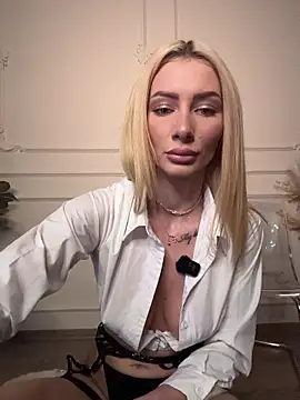 AngieShae online show from 30, 6, 2026
