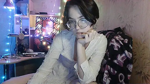 Alessa Kiss online show from 17, 5, 2026