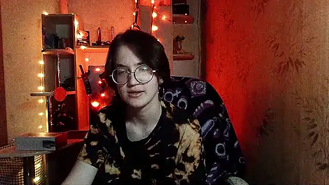 Alessa Kiss online show from 19, 5, 2026
