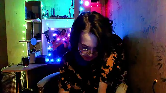 Alessa Kiss online show from 20, 5, 2026