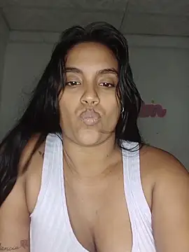 Snapshot of latin_indian chatting on 13, 5, 2026 latin indian online show from 13, 5, 2026